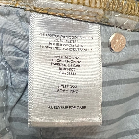 Cabi #3561 high straight jean - Picture 5 of 5